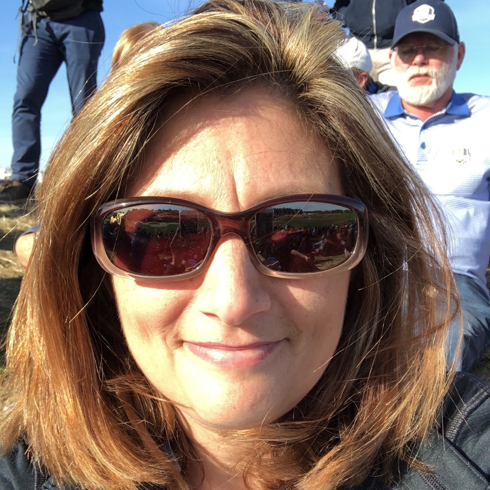 Meet your Posher, Elizabeth